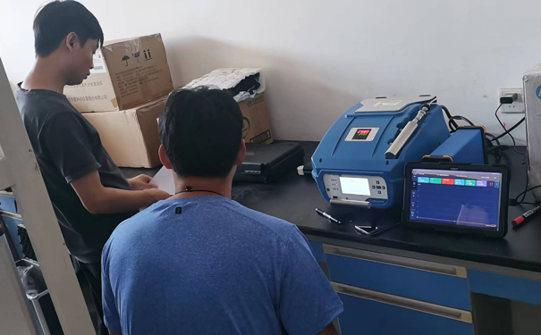 湖南益陽生態(tài)環(huán)境監(jiān)測(cè)中心PF-300便攜式非甲烷總烴分析儀交貨驗(yàn)收